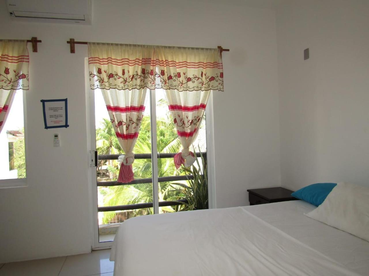 Brisamar Guesthouse بويرتو إسكونديدو المظهر الخارجي الصورة